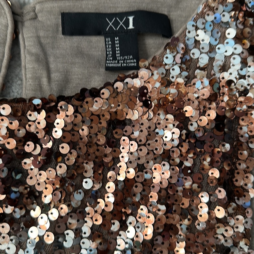 Sequin Top - Picture 2 of 2